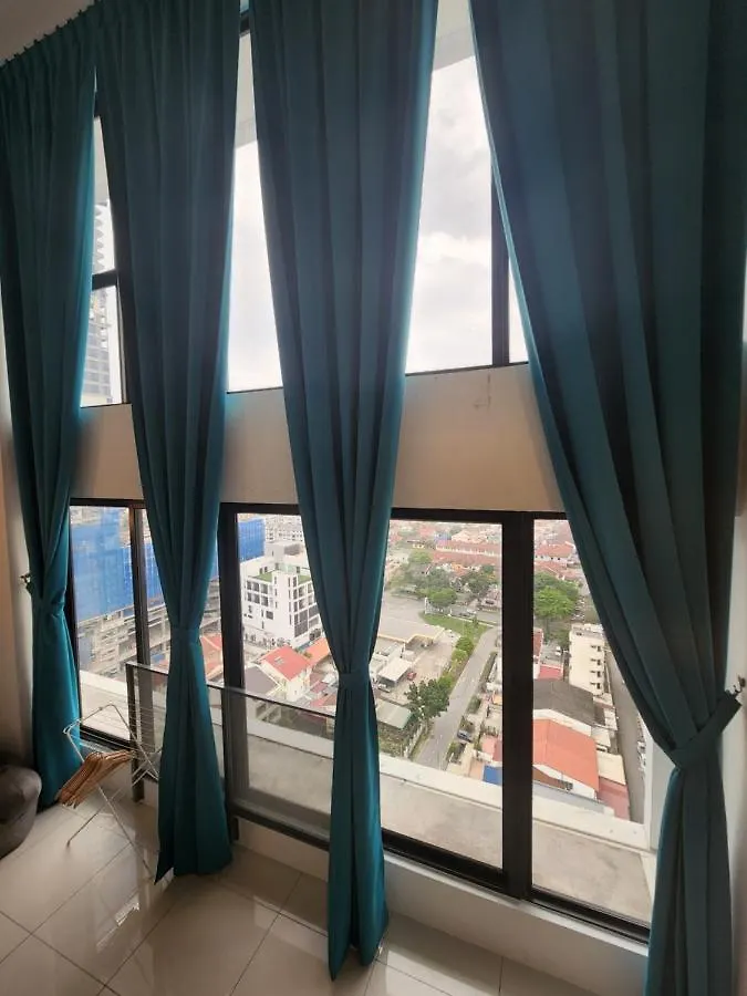 Sunrise Gurney Executive Premium Suite George Town 0*,